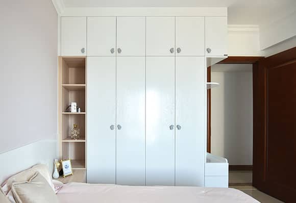 As soon as my friend walked in, she praised the 137m² light European-style house — frame 17