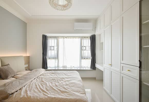 As soon as my friend walked in, she praised the 137m² light European-style house — frame 13