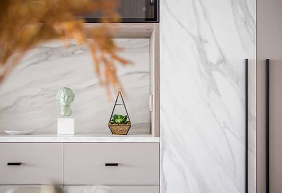 A 122 m² exquisite, practical, and well-designed three-bedroom condo with a modernized decoration genre — frame 5