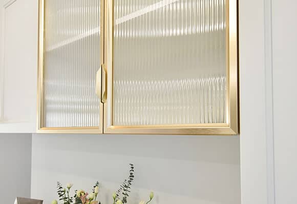 As soon as my friend walked in, she praised the 137m² light European-style house — frame 8
