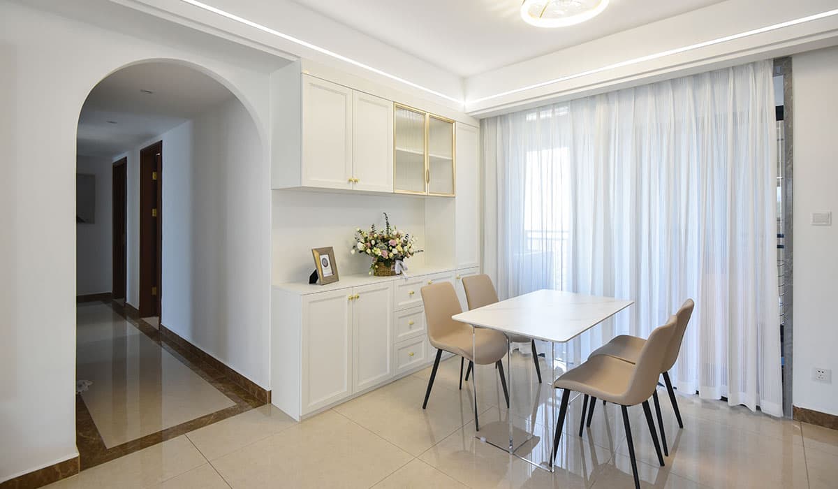 As soon as my friend walked in, she praised the 137m² light European-style house